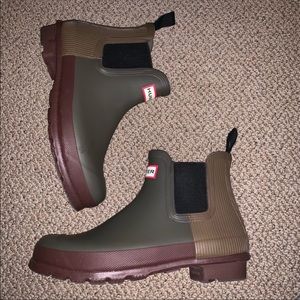 HUNTER “Chelsea” Ankle Boots